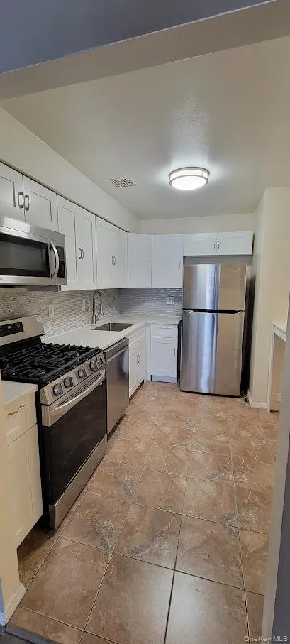 82-76 Country Pointe Circle, New York, NY, 1 Bedroom Bedrooms, 3 Rooms Rooms,1 BathroomBathrooms,Residential Lease,For Rent,Country Pointe,0,1029296 82-76 Country Pointe Circle, New York, NY, 1 Bedroom Bedrooms, 3 Rooms Rooms,1 BathroomBathrooms,Residential Lease,For Rent,Country Pointe,0,1029296