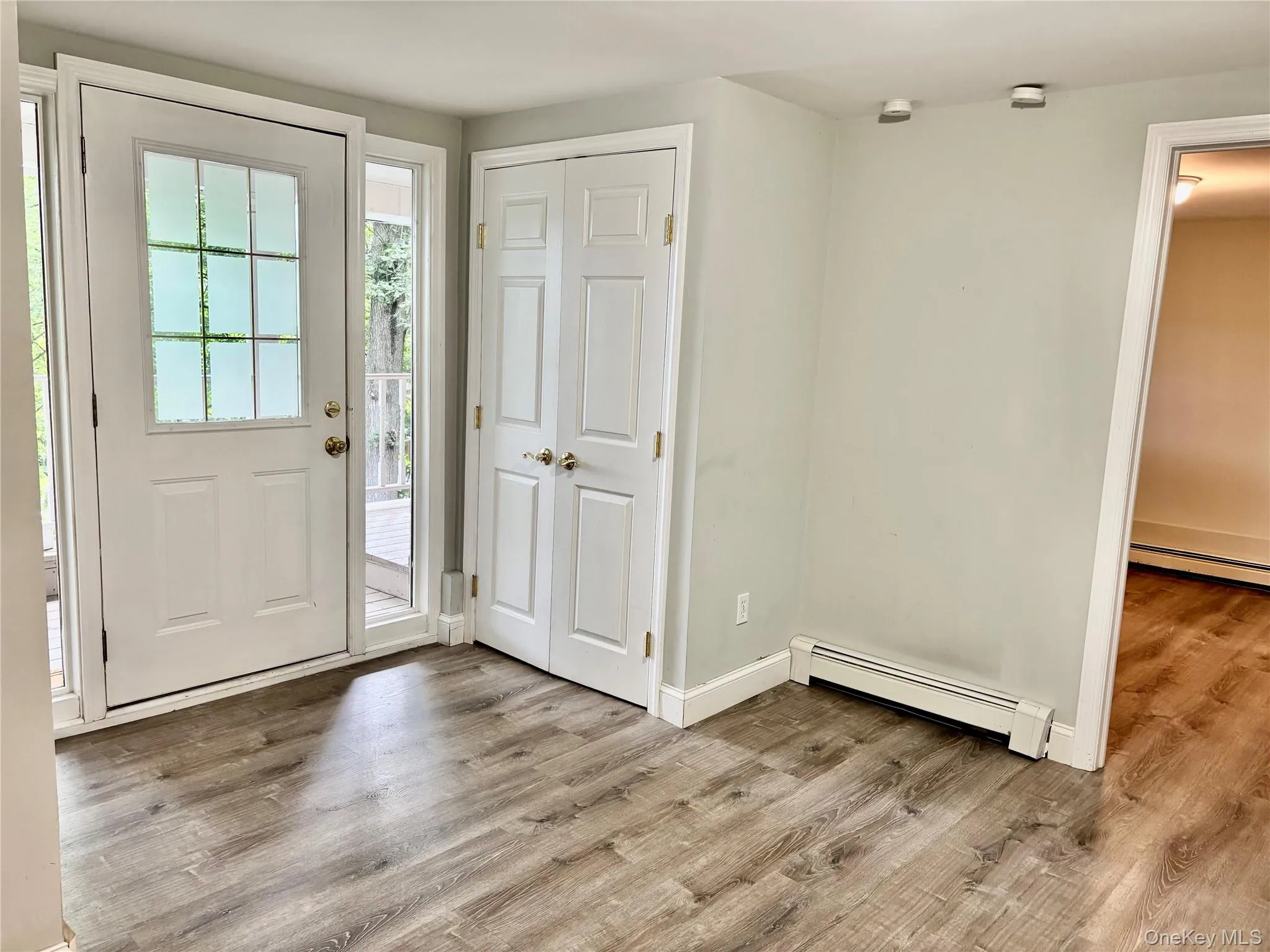 108 Old Country Road, Huntington, NY, 1 Bedroom Bedrooms, 3 Rooms Rooms,1 BathroomBathrooms,Residential Lease,For Rent,Old Country,0,1029299 108 Old Country Road, Huntington, NY, 1 Bedroom Bedrooms, 3 Rooms Rooms,1 BathroomBathrooms,Residential Lease,For Rent,Old Country,0,1029299