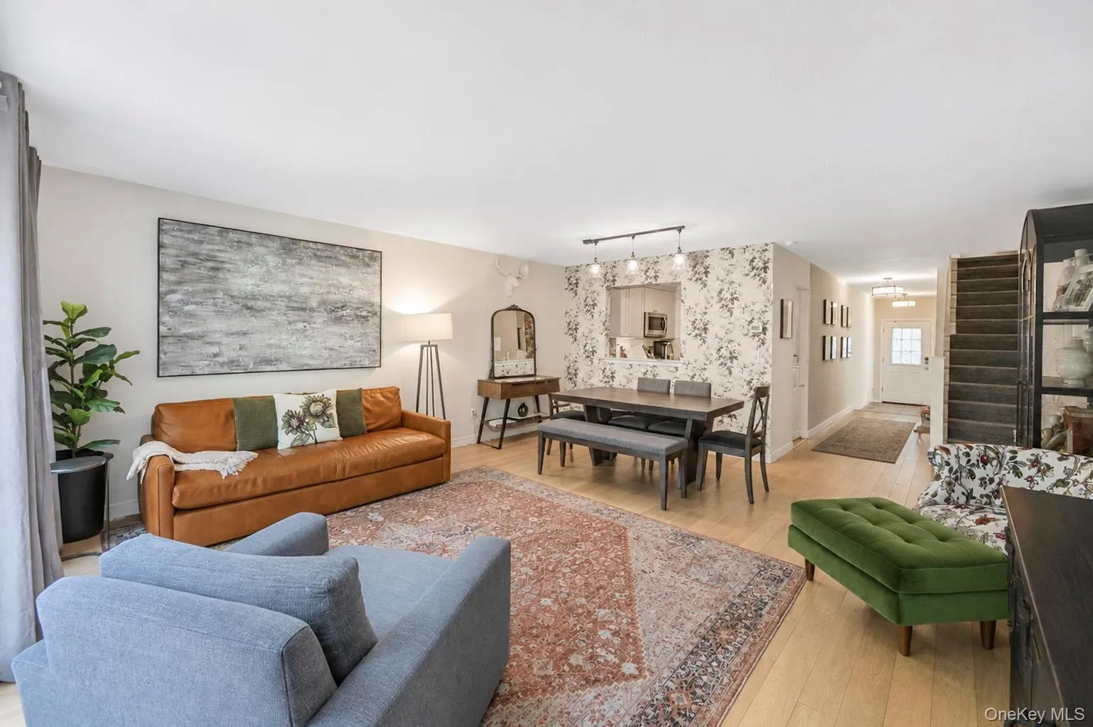 2 Pine Street, Huntington, NY, 2 Bedrooms Bedrooms, 6 Rooms Rooms,2 BathroomsBathrooms,Residential,For Rent,Pine,0,1029301 2 Pine Street, Huntington, NY, 2 Bedrooms Bedrooms, 6 Rooms Rooms,2 BathroomsBathrooms,Residential,For Rent,Pine,0,1029301