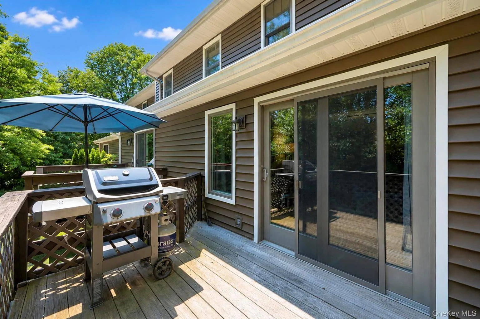 2 Pine Street, Huntington, NY, 2 Bedrooms Bedrooms, 6 Rooms Rooms,2 BathroomsBathrooms,Residential,For Rent,Pine,0,1029301 2 Pine Street, Huntington, NY, 2 Bedrooms Bedrooms, 6 Rooms Rooms,2 BathroomsBathrooms,Residential,For Rent,Pine,0,1029301