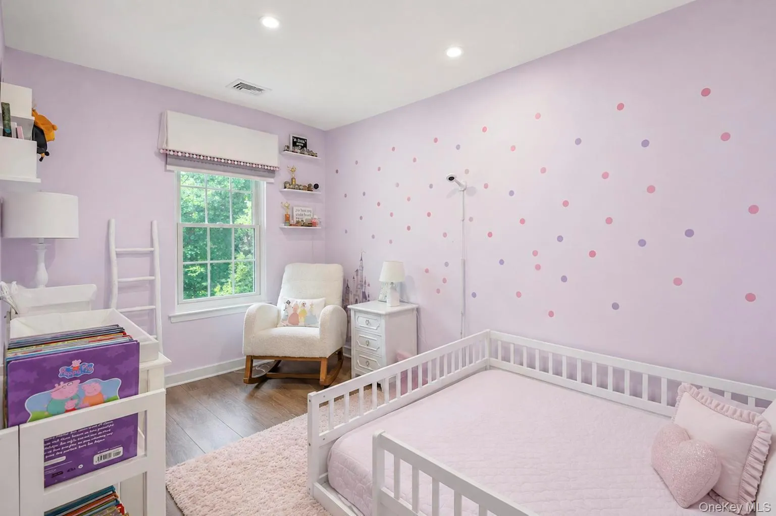2 Pine Street, Huntington, NY, 2 Bedrooms Bedrooms, 6 Rooms Rooms,2 BathroomsBathrooms,Residential,For Rent,Pine,0,1029301 2 Pine Street, Huntington, NY, 2 Bedrooms Bedrooms, 6 Rooms Rooms,2 BathroomsBathrooms,Residential,For Rent,Pine,0,1029301