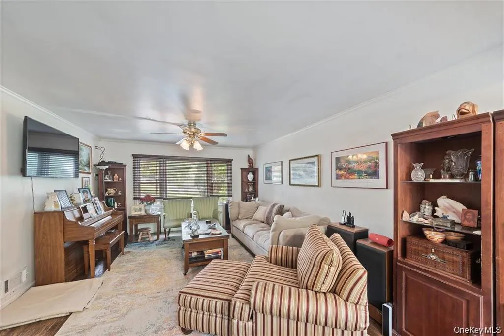 101 Cresthill Road, Yonkers, NY, 3 Bedrooms Bedrooms, 5 Rooms Rooms,2 BathroomsBathrooms,Residential,For Rent,Cresthill,0,1029304 101 Cresthill Road, Yonkers, NY, 3 Bedrooms Bedrooms, 5 Rooms Rooms,2 BathroomsBathrooms,Residential,For Rent,Cresthill,0,1029304