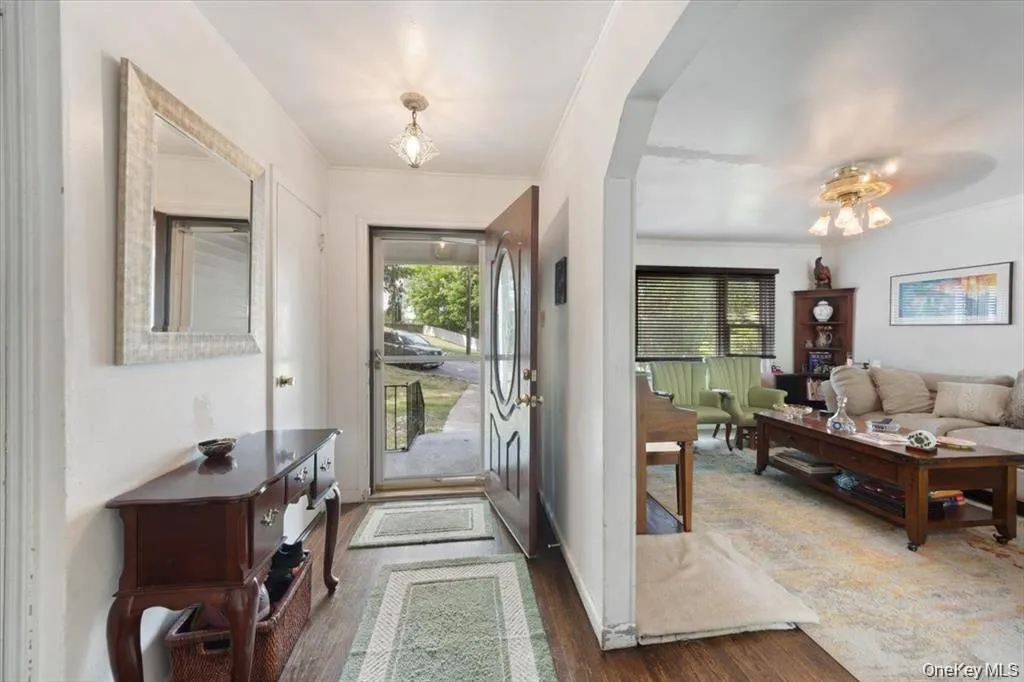 101 Cresthill Road, Yonkers, NY, 3 Bedrooms Bedrooms, 5 Rooms Rooms,2 BathroomsBathrooms,Residential,For Rent,Cresthill,0,1029304 101 Cresthill Road, Yonkers, NY, 3 Bedrooms Bedrooms, 5 Rooms Rooms,2 BathroomsBathrooms,Residential,For Rent,Cresthill,0,1029304