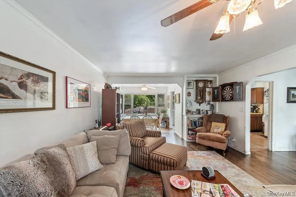 101 Cresthill Road, Yonkers, NY, 3 Bedrooms Bedrooms, 5 Rooms Rooms,2 BathroomsBathrooms,Residential,For Rent,Cresthill,0,1029304 101 Cresthill Road, Yonkers, NY, 3 Bedrooms Bedrooms, 5 Rooms Rooms,2 BathroomsBathrooms,Residential,For Rent,Cresthill,0,1029304