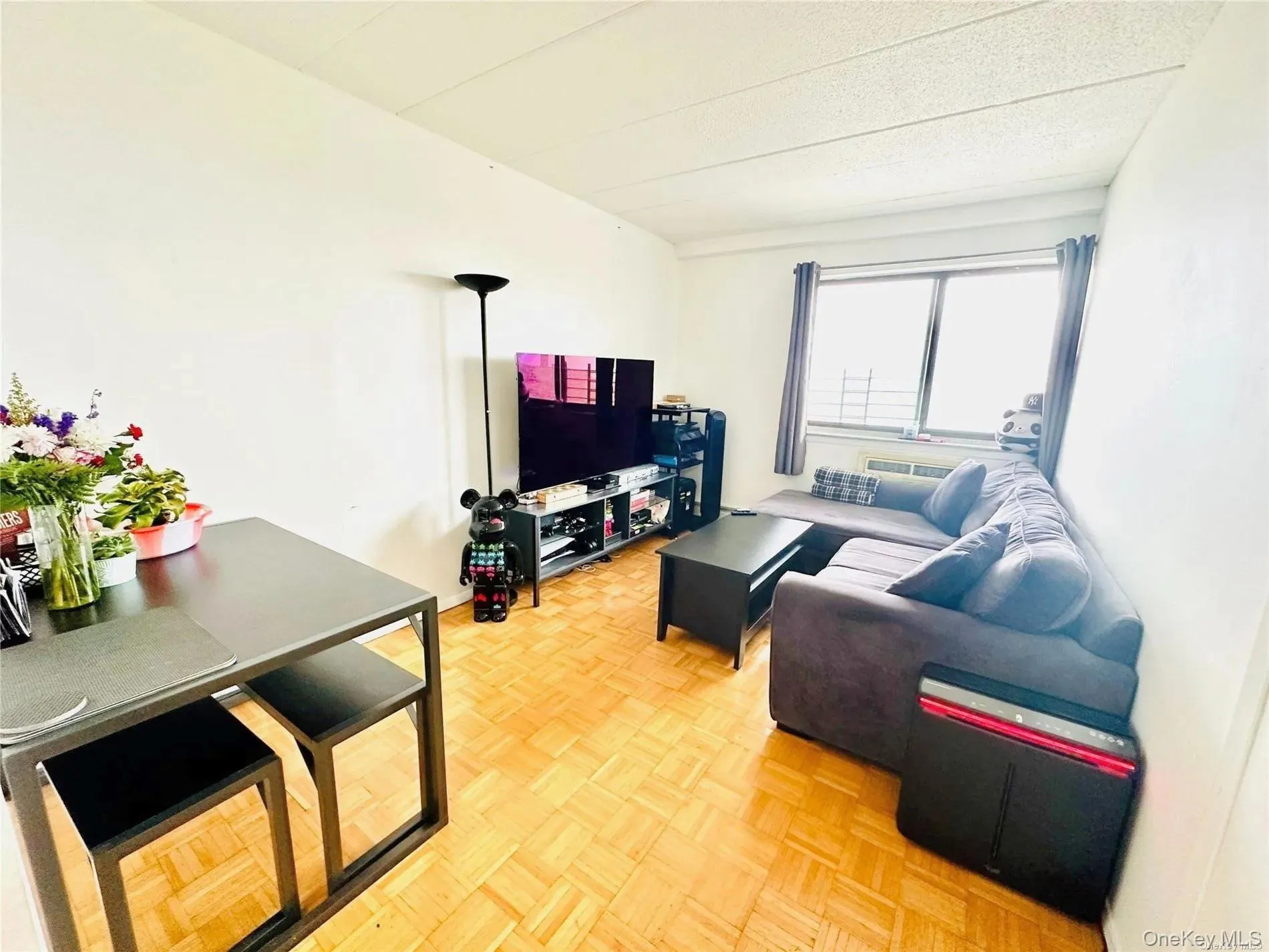 92-29 Queens Boulevard, New York, NY, 2 Bedrooms Bedrooms, 5 Rooms Rooms,2 BathroomsBathrooms,Residential,For Rent,Queens,0,1029307 92-29 Queens Boulevard, New York, NY, 2 Bedrooms Bedrooms, 5 Rooms Rooms,2 BathroomsBathrooms,Residential,For Rent,Queens,0,1029307