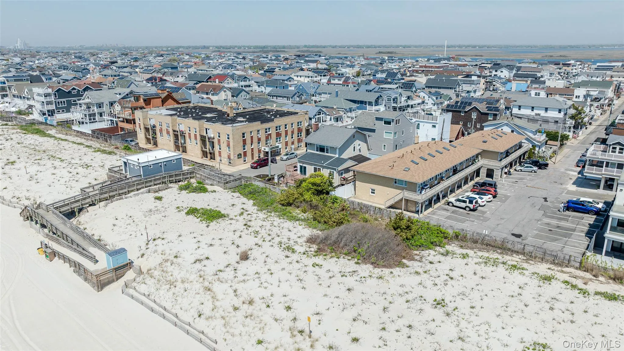 979 Oceanfront, Long Beach, NY, 1 Bedroom Bedrooms, 2 Rooms Rooms,1 BathroomBathrooms,Residential,For Rent,Oceanfront,0,1029309 979 Oceanfront, Long Beach, NY, 1 Bedroom Bedrooms, 2 Rooms Rooms,1 BathroomBathrooms,Residential,For Rent,Oceanfront,0,1029309