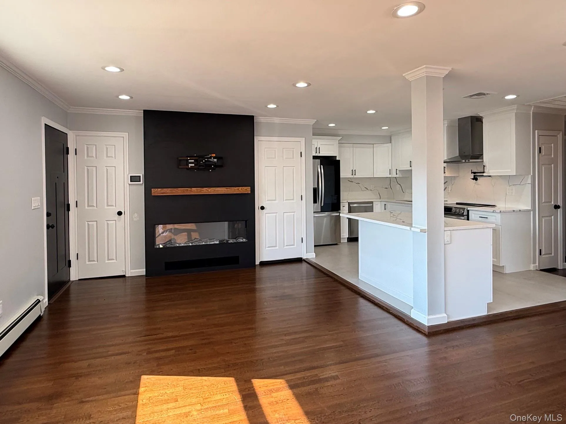 15 Walnut Street, Oyster Bay, NY, 3 Bedrooms Bedrooms, 6 Rooms Rooms,1 BathroomBathrooms,Residential Lease,For Rent,Walnut,0,1029311 15 Walnut Street, Oyster Bay, NY, 3 Bedrooms Bedrooms, 6 Rooms Rooms,1 BathroomBathrooms,Residential Lease,For Rent,Walnut,0,1029311