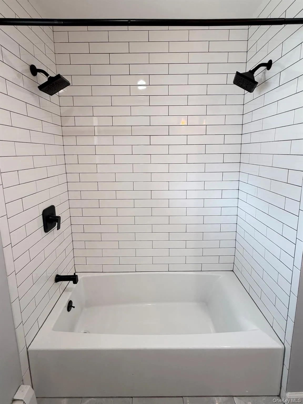 15 Walnut Street, Oyster Bay, NY, 3 Bedrooms Bedrooms, 6 Rooms Rooms,1 BathroomBathrooms,Residential Lease,For Rent,Walnut,0,1029311 15 Walnut Street, Oyster Bay, NY, 3 Bedrooms Bedrooms, 6 Rooms Rooms,1 BathroomBathrooms,Residential Lease,For Rent,Walnut,0,1029311
