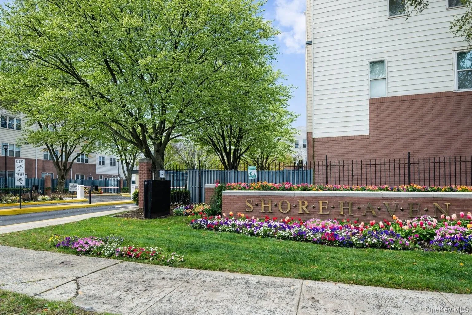 126 Beacon Lane, New York, NY, 3 Bedrooms Bedrooms, 6 Rooms Rooms,2 BathroomsBathrooms,Residential,For Rent,Beacon,0,1029314 126 Beacon Lane, New York, NY, 3 Bedrooms Bedrooms, 6 Rooms Rooms,2 BathroomsBathrooms,Residential,For Rent,Beacon,0,1029314