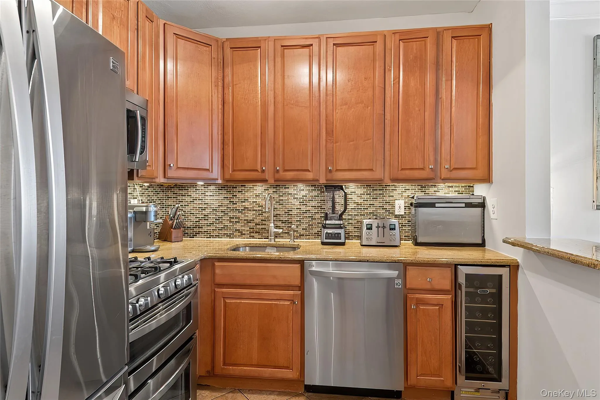 126 Beacon Lane, New York, NY, 3 Bedrooms Bedrooms, 6 Rooms Rooms,2 BathroomsBathrooms,Residential,For Rent,Beacon,0,1029314 126 Beacon Lane, New York, NY, 3 Bedrooms Bedrooms, 6 Rooms Rooms,2 BathroomsBathrooms,Residential,For Rent,Beacon,0,1029314