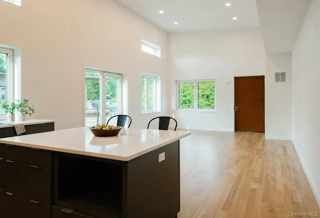 10 A Cooper Street, New Paltz, NY, 3 Bedrooms Bedrooms, 6 Rooms Rooms,2 BathroomsBathrooms,Residential,For Rent,Cooper,0,1029315 10 A Cooper Street, New Paltz, NY, 3 Bedrooms Bedrooms, 6 Rooms Rooms,2 BathroomsBathrooms,Residential,For Rent,Cooper,0,1029315