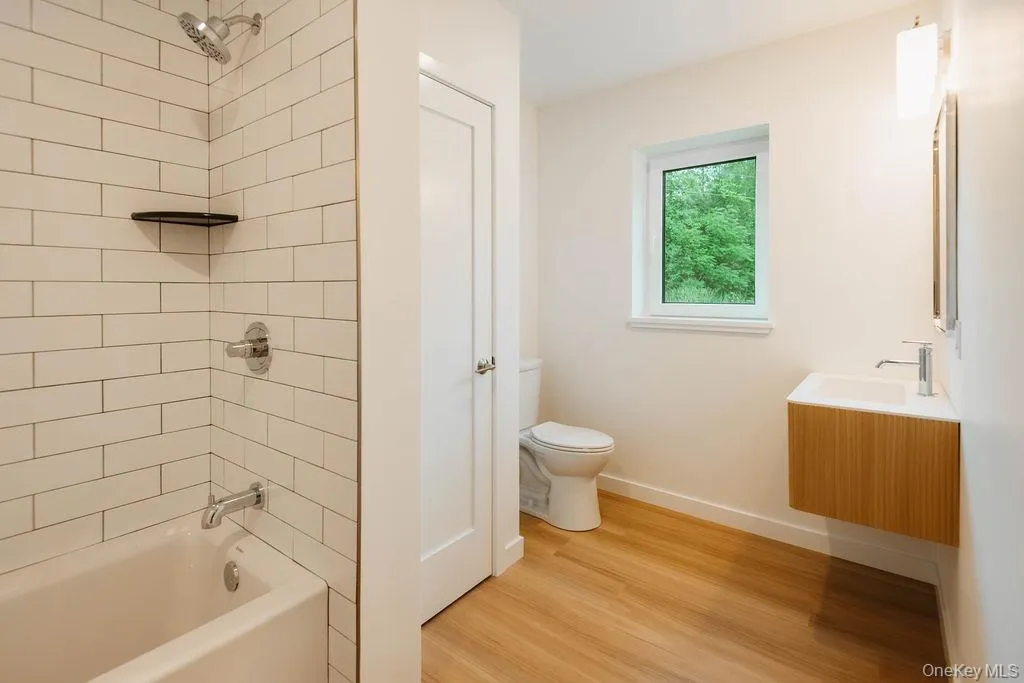 10 A Cooper Street, New Paltz, NY, 3 Bedrooms Bedrooms, 6 Rooms Rooms,2 BathroomsBathrooms,Residential,For Rent,Cooper,0,1029315 10 A Cooper Street, New Paltz, NY, 3 Bedrooms Bedrooms, 6 Rooms Rooms,2 BathroomsBathrooms,Residential,For Rent,Cooper,0,1029315