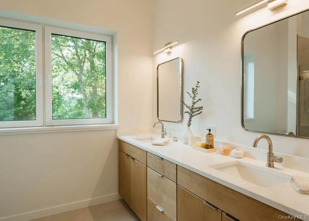 10 A Cooper Street, New Paltz, NY, 3 Bedrooms Bedrooms, 6 Rooms Rooms,2 BathroomsBathrooms,Residential,For Rent,Cooper,0,1029315 10 A Cooper Street, New Paltz, NY, 3 Bedrooms Bedrooms, 6 Rooms Rooms,2 BathroomsBathrooms,Residential,For Rent,Cooper,0,1029315
