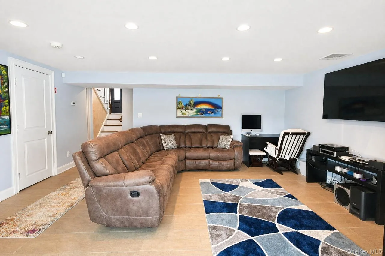 3467 Ocean Avenue, Hempstead, NY, 4 Bedrooms Bedrooms, 6 Rooms Rooms,3 BathroomsBathrooms,Residential,For Rent,Ocean,0,1029321 3467 Ocean Avenue, Hempstead, NY, 4 Bedrooms Bedrooms, 6 Rooms Rooms,3 BathroomsBathrooms,Residential,For Rent,Ocean,0,1029321