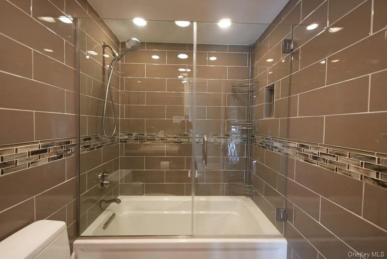 3467 Ocean Avenue, Hempstead, NY, 4 Bedrooms Bedrooms, 6 Rooms Rooms,3 BathroomsBathrooms,Residential,For Rent,Ocean,0,1029321 3467 Ocean Avenue, Hempstead, NY, 4 Bedrooms Bedrooms, 6 Rooms Rooms,3 BathroomsBathrooms,Residential,For Rent,Ocean,0,1029321