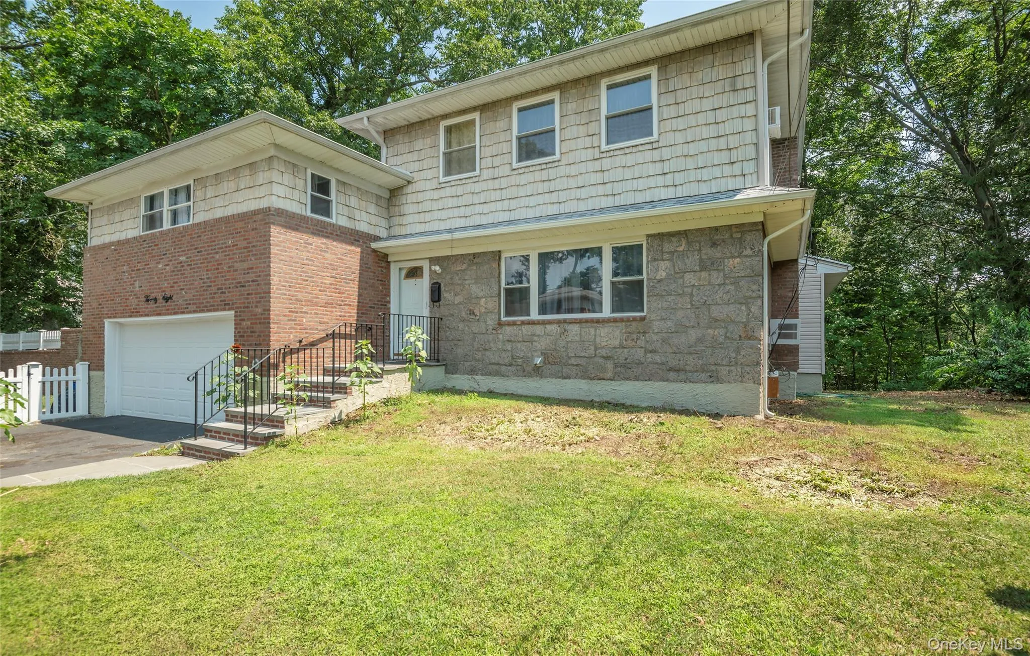 28 Brookdale Road, Glen Cove, NY, 5 Bedrooms Bedrooms, 10 Rooms Rooms,3 BathroomsBathrooms,Residential,For Rent,Brookdale,0,1029323 28 Brookdale Road, Glen Cove, NY, 5 Bedrooms Bedrooms, 10 Rooms Rooms,3 BathroomsBathrooms,Residential,For Rent,Brookdale,0,1029323