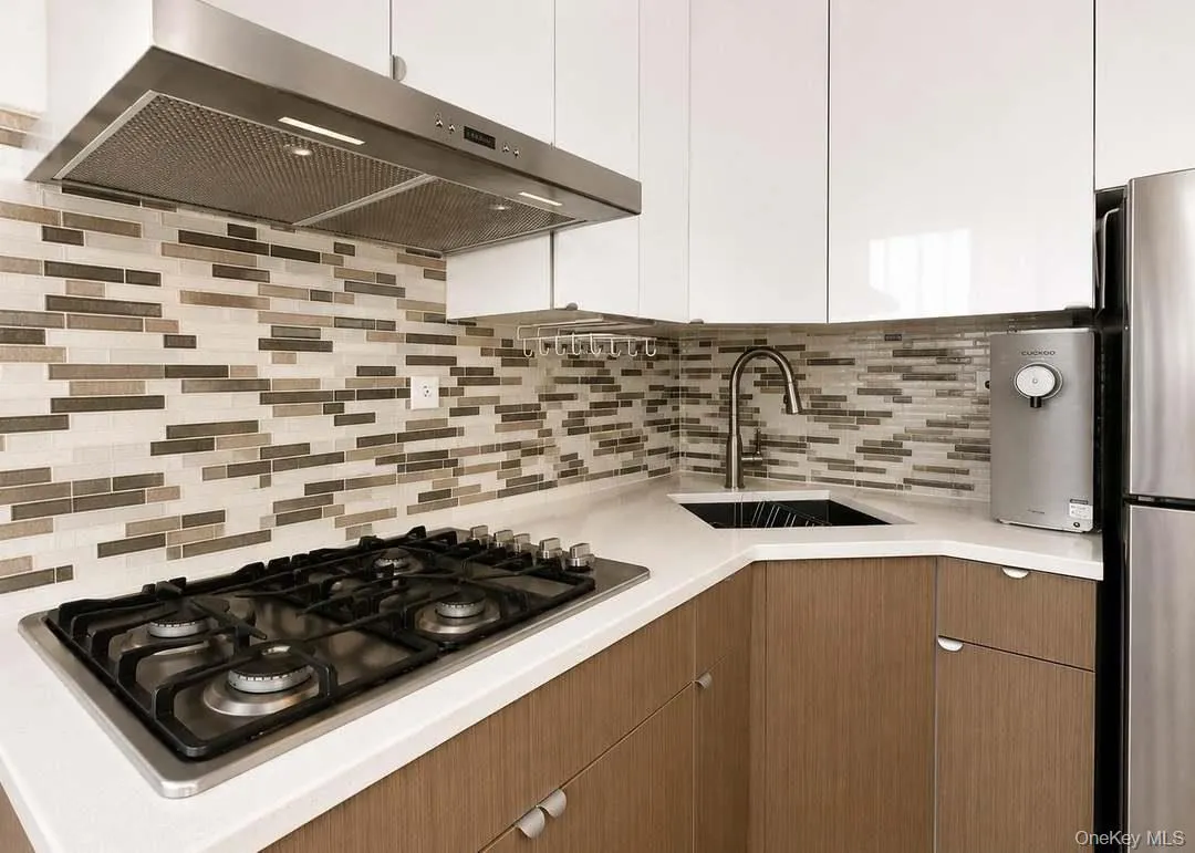 4223 Parsons Boulevard, New York, NY, 1 Room Rooms,1 BathroomBathrooms,Residential,For Rent,Parsons,0,1029324 4223 Parsons Boulevard, New York, NY, 1 Room Rooms,1 BathroomBathrooms,Residential,For Rent,Parsons,0,1029324