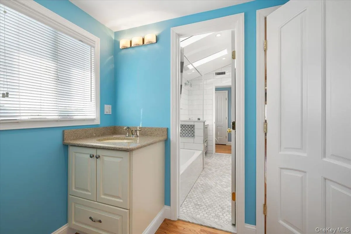 34 Farmers Avenue, Babylon, NY, 3 Bedrooms Bedrooms, 6 Rooms Rooms,2 BathroomsBathrooms,Residential,For Rent,Farmers,0,1029325 34 Farmers Avenue, Babylon, NY, 3 Bedrooms Bedrooms, 6 Rooms Rooms,2 BathroomsBathrooms,Residential,For Rent,Farmers,0,1029325