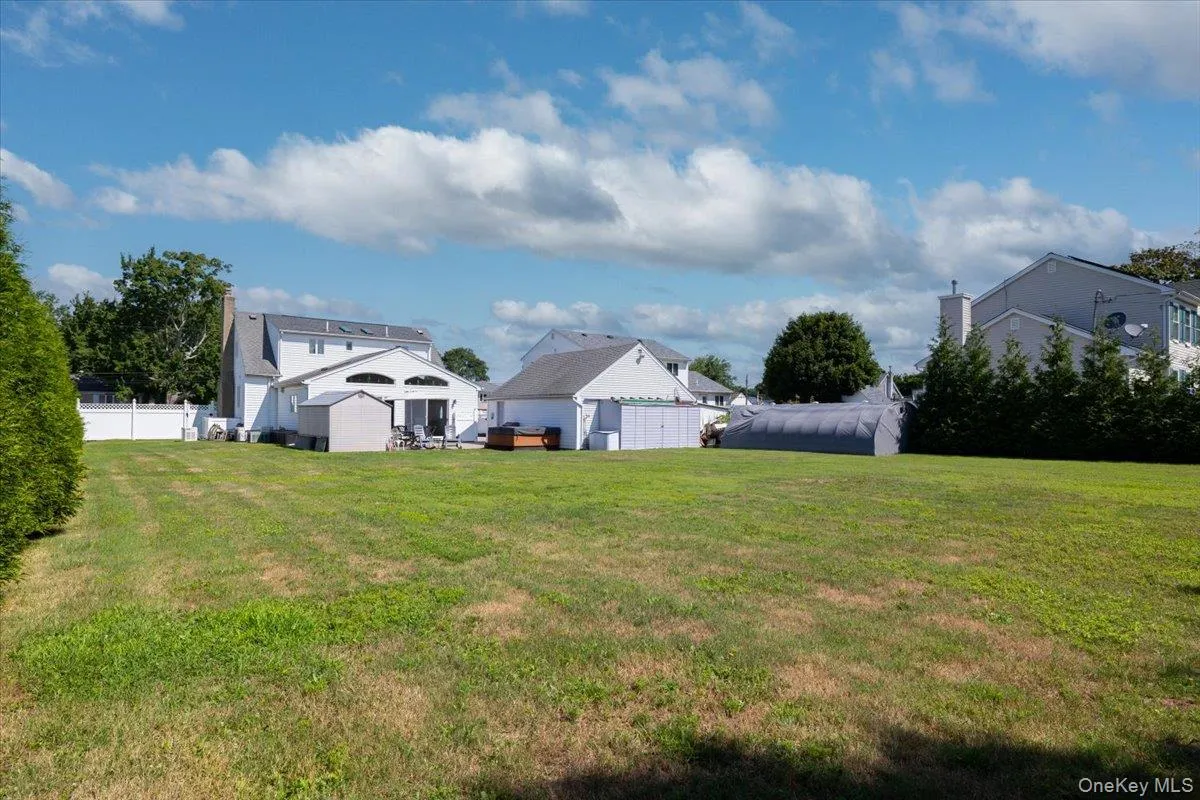 34 Farmers Avenue, Babylon, NY, 3 Bedrooms Bedrooms, 6 Rooms Rooms,2 BathroomsBathrooms,Residential,For Rent,Farmers,0,1029325 34 Farmers Avenue, Babylon, NY, 3 Bedrooms Bedrooms, 6 Rooms Rooms,2 BathroomsBathrooms,Residential,For Rent,Farmers,0,1029325