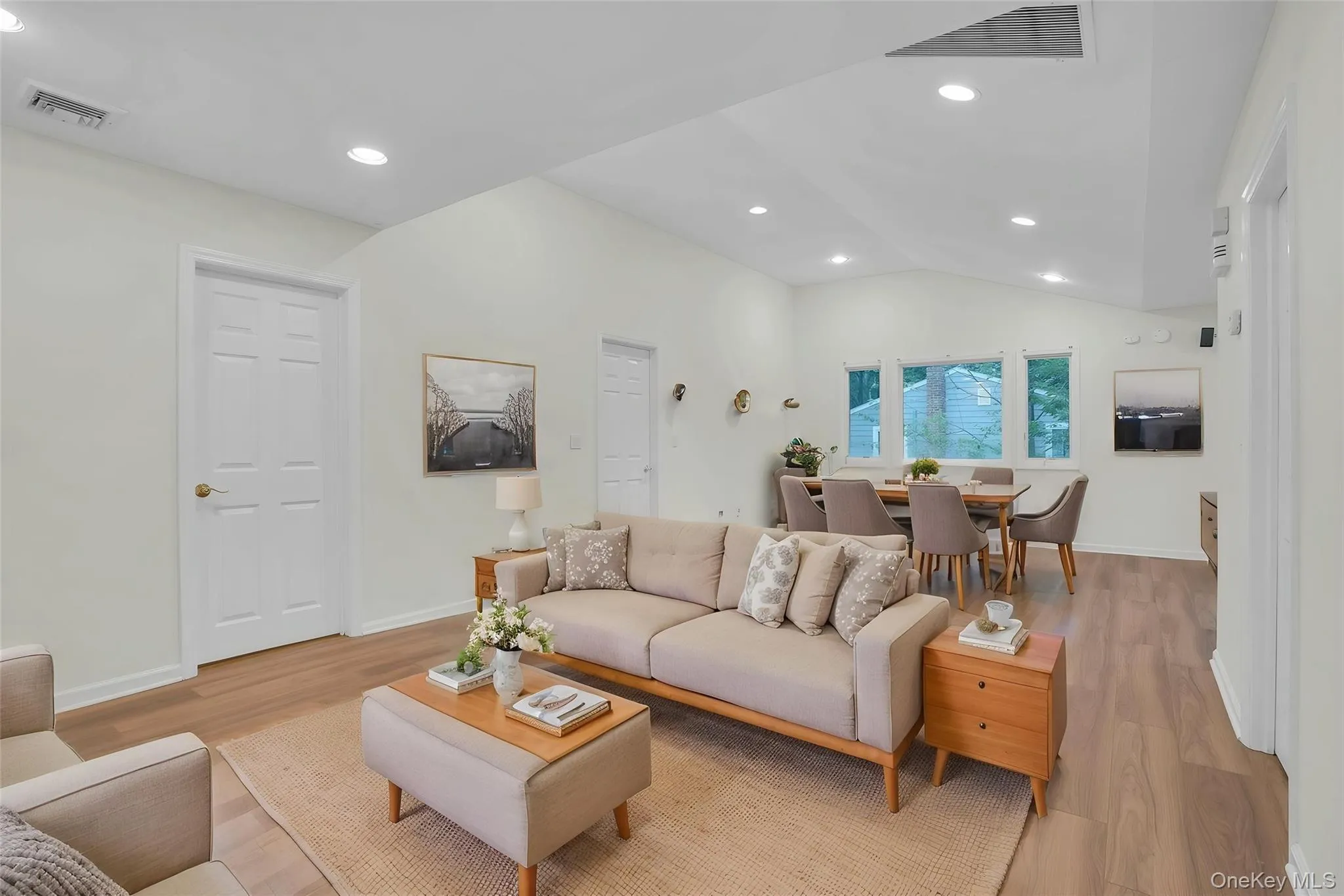 48 Colby Drive, Huntington, NY, 5 Bedrooms Bedrooms, 16 Rooms Rooms,3 BathroomsBathrooms,Residential,For Rent,Colby,0,1029331 48 Colby Drive, Huntington, NY, 5 Bedrooms Bedrooms, 16 Rooms Rooms,3 BathroomsBathrooms,Residential,For Rent,Colby,0,1029331