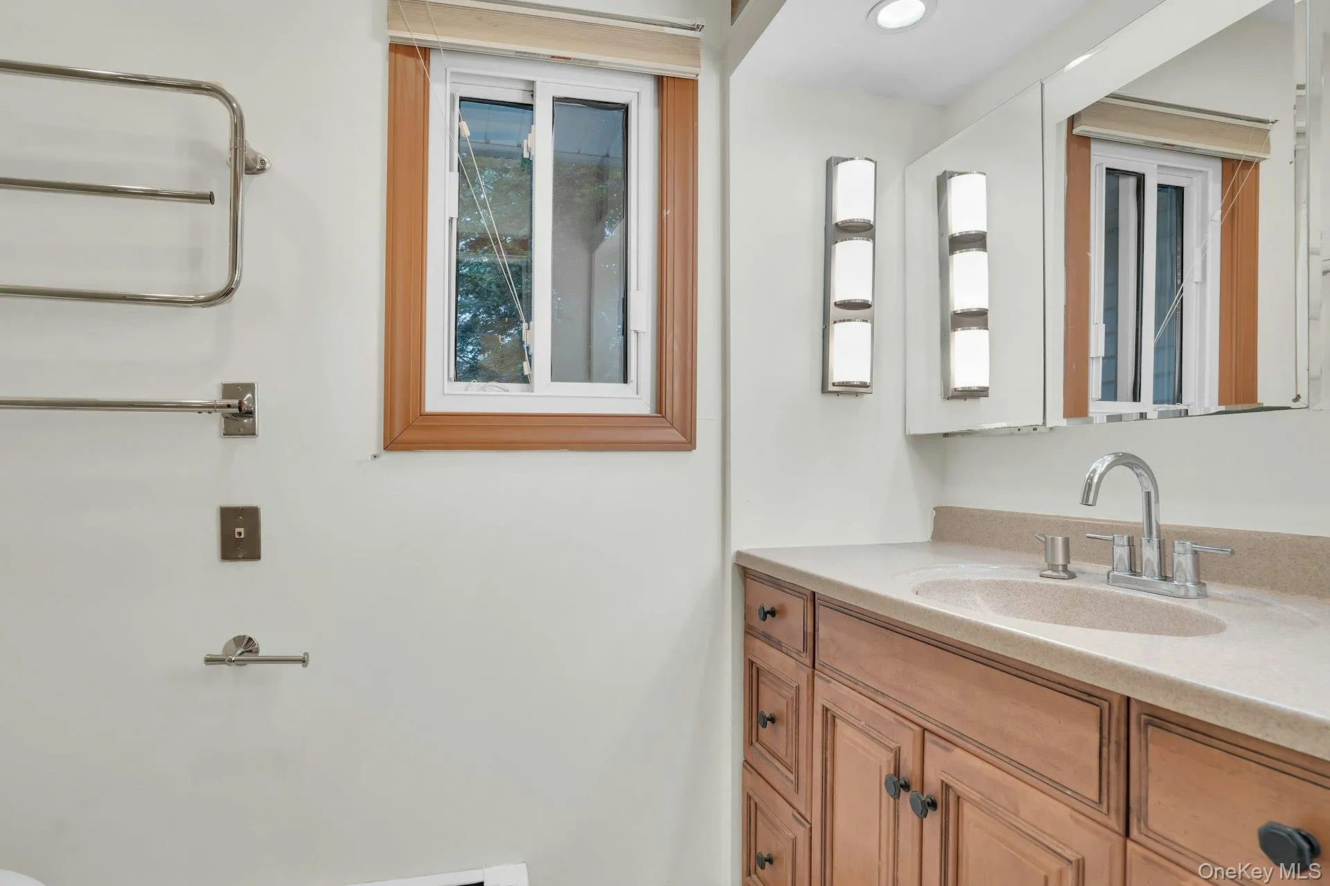 48 Colby Drive, Huntington, NY, 5 Bedrooms Bedrooms, 16 Rooms Rooms,3 BathroomsBathrooms,Residential,For Rent,Colby,0,1029331 48 Colby Drive, Huntington, NY, 5 Bedrooms Bedrooms, 16 Rooms Rooms,3 BathroomsBathrooms,Residential,For Rent,Colby,0,1029331