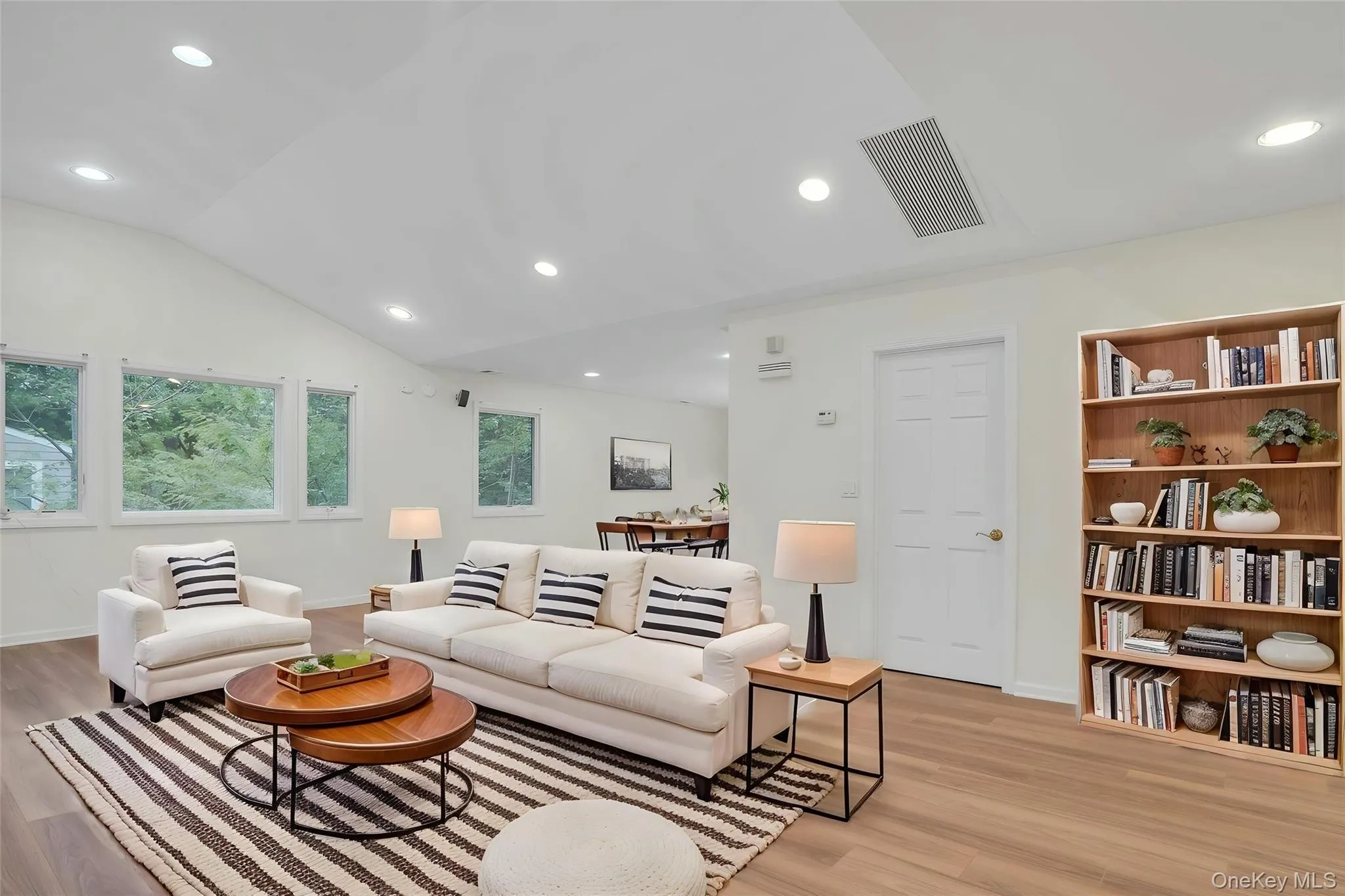 48 Colby Drive, Huntington, NY, 5 Bedrooms Bedrooms, 16 Rooms Rooms,3 BathroomsBathrooms,Residential,For Rent,Colby,0,1029331 48 Colby Drive, Huntington, NY, 5 Bedrooms Bedrooms, 16 Rooms Rooms,3 BathroomsBathrooms,Residential,For Rent,Colby,0,1029331