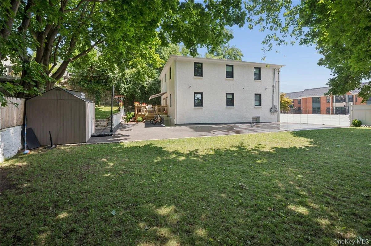 25 Van Duzen Place, Eastchester, NY, 4 Bedrooms Bedrooms, 7 Rooms Rooms,2 BathroomsBathrooms,Residential Lease,For Rent,Van Duzen,0,1029332 25 Van Duzen Place, Eastchester, NY, 4 Bedrooms Bedrooms, 7 Rooms Rooms,2 BathroomsBathrooms,Residential Lease,For Rent,Van Duzen,0,1029332