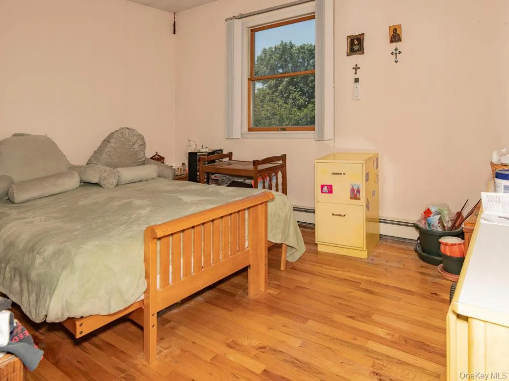 269 Marcus Avenue, North Hempstead, NY, 5 Bedrooms Bedrooms, 10 Rooms Rooms,3 BathroomsBathrooms,Residential,For Rent,Marcus,0,1029341 269 Marcus Avenue, North Hempstead, NY, 5 Bedrooms Bedrooms, 10 Rooms Rooms,3 BathroomsBathrooms,Residential,For Rent,Marcus,0,1029341