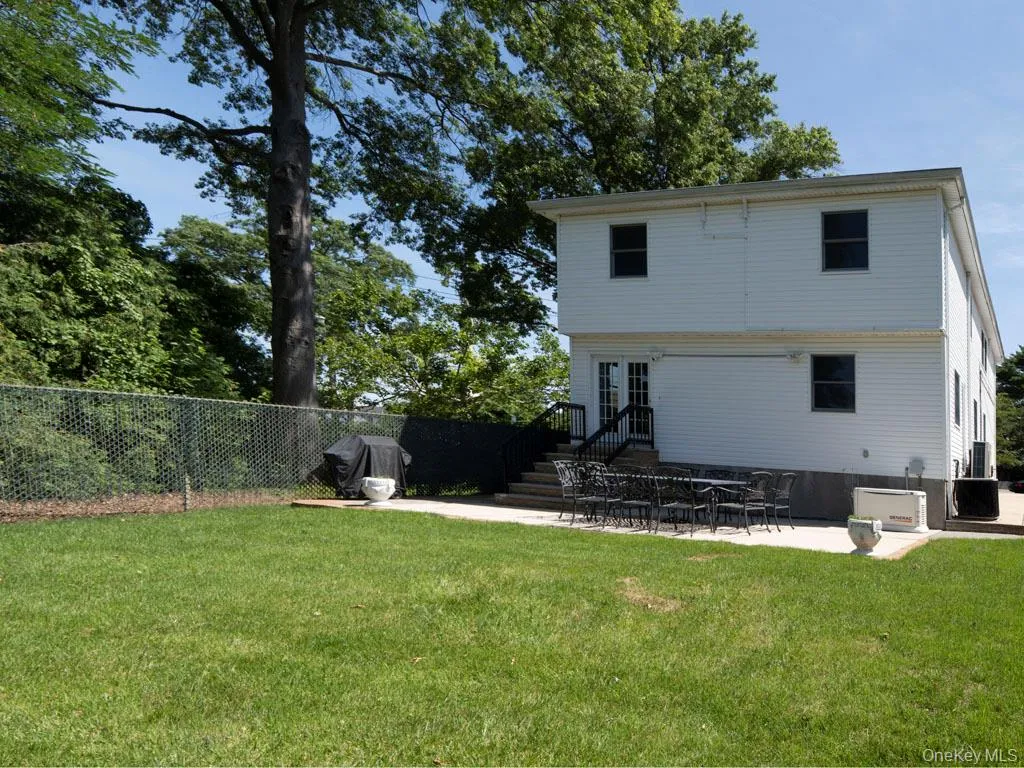 269 Marcus Avenue, North Hempstead, NY, 5 Bedrooms Bedrooms, 10 Rooms Rooms,3 BathroomsBathrooms,Residential,For Rent,Marcus,0,1029341 269 Marcus Avenue, North Hempstead, NY, 5 Bedrooms Bedrooms, 10 Rooms Rooms,3 BathroomsBathrooms,Residential,For Rent,Marcus,0,1029341