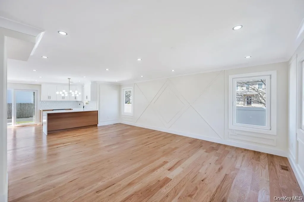 28 Elm Street, Oyster Bay, NY, 5 Bedrooms Bedrooms, 10 Rooms Rooms,4 BathroomsBathrooms,Residential,For Rent,Elm,0,1029349 28 Elm Street, Oyster Bay, NY, 5 Bedrooms Bedrooms, 10 Rooms Rooms,4 BathroomsBathrooms,Residential,For Rent,Elm,0,1029349