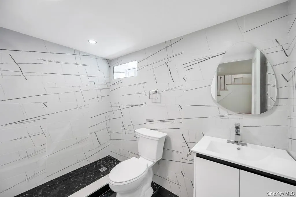 28 Elm Street, Oyster Bay, NY, 5 Bedrooms Bedrooms, 10 Rooms Rooms,4 BathroomsBathrooms,Residential,For Rent,Elm,0,1029349 28 Elm Street, Oyster Bay, NY, 5 Bedrooms Bedrooms, 10 Rooms Rooms,4 BathroomsBathrooms,Residential,For Rent,Elm,0,1029349