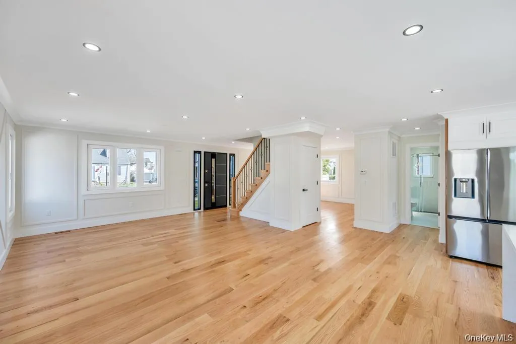 28 Elm Street, Oyster Bay, NY, 5 Bedrooms Bedrooms, 10 Rooms Rooms,4 BathroomsBathrooms,Residential,For Rent,Elm,0,1029349 28 Elm Street, Oyster Bay, NY, 5 Bedrooms Bedrooms, 10 Rooms Rooms,4 BathroomsBathrooms,Residential,For Rent,Elm,0,1029349