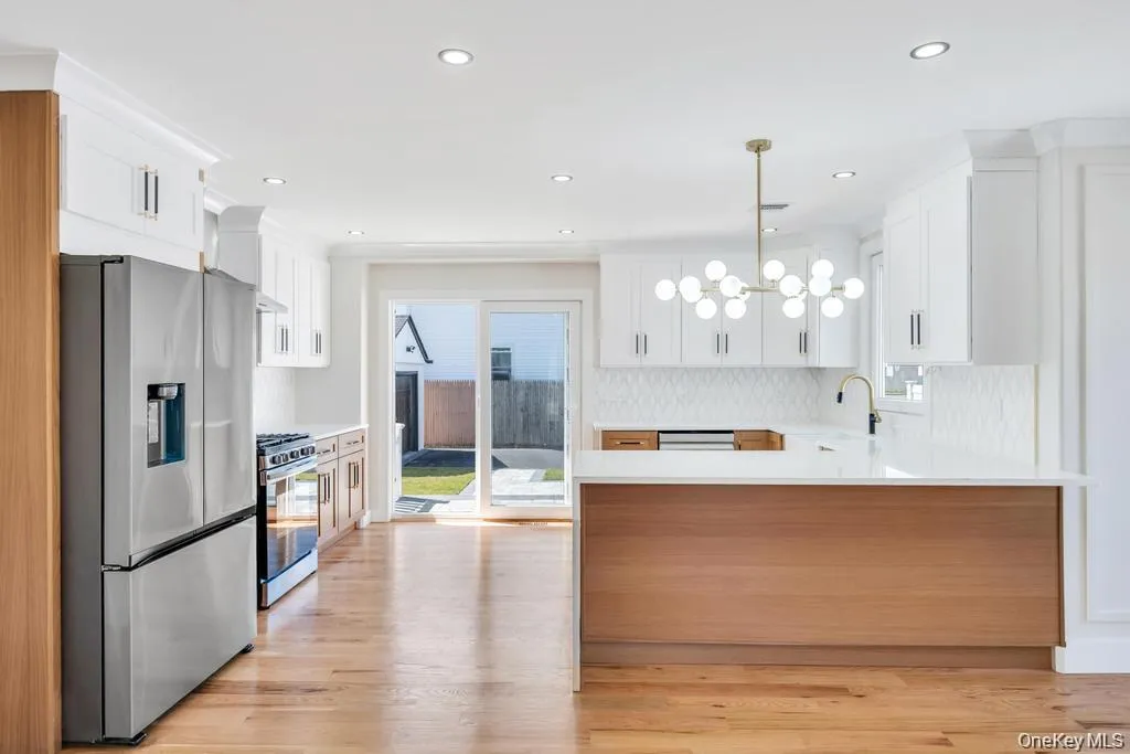 28 Elm Street, Oyster Bay, NY, 5 Bedrooms Bedrooms, 10 Rooms Rooms,4 BathroomsBathrooms,Residential,For Rent,Elm,0,1029349 28 Elm Street, Oyster Bay, NY, 5 Bedrooms Bedrooms, 10 Rooms Rooms,4 BathroomsBathrooms,Residential,For Rent,Elm,0,1029349