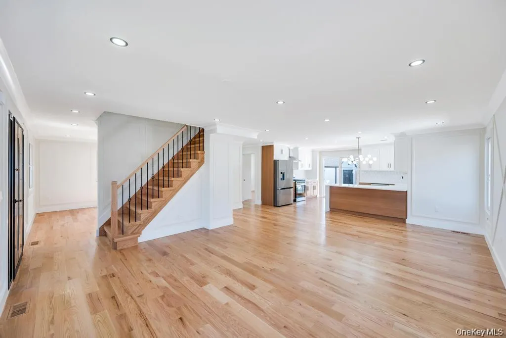 28 Elm Street, Oyster Bay, NY, 5 Bedrooms Bedrooms, 10 Rooms Rooms,4 BathroomsBathrooms,Residential,For Rent,Elm,0,1029349 28 Elm Street, Oyster Bay, NY, 5 Bedrooms Bedrooms, 10 Rooms Rooms,4 BathroomsBathrooms,Residential,For Rent,Elm,0,1029349