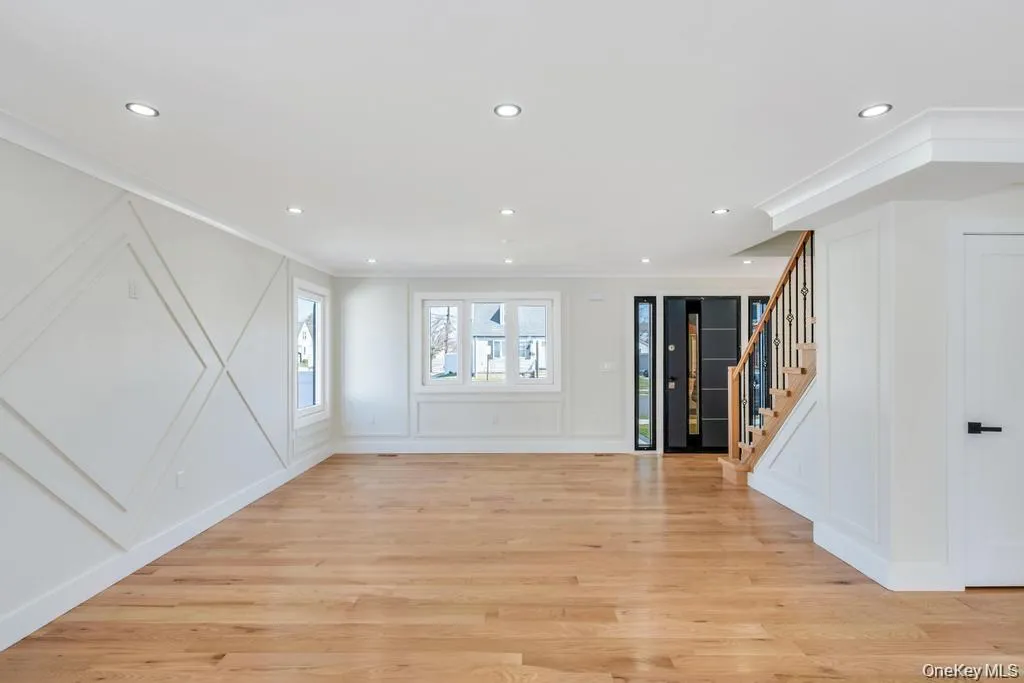 28 Elm Street, Oyster Bay, NY, 5 Bedrooms Bedrooms, 10 Rooms Rooms,4 BathroomsBathrooms,Residential,For Rent,Elm,0,1029349 28 Elm Street, Oyster Bay, NY, 5 Bedrooms Bedrooms, 10 Rooms Rooms,4 BathroomsBathrooms,Residential,For Rent,Elm,0,1029349