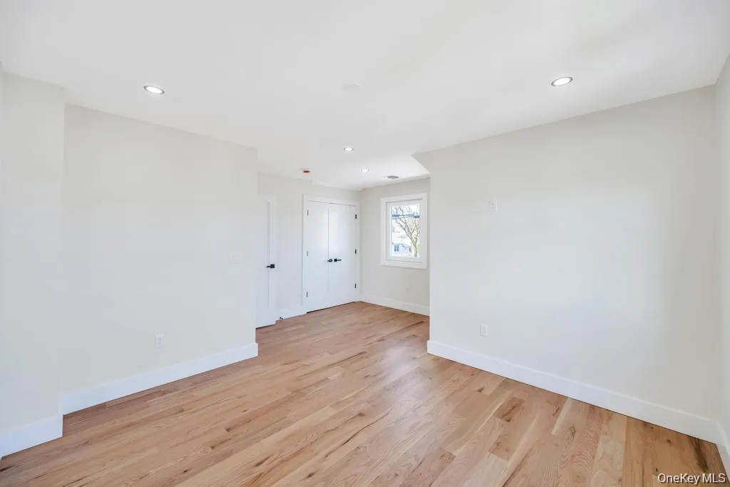 28 Elm Street, Oyster Bay, NY, 5 Bedrooms Bedrooms, 10 Rooms Rooms,4 BathroomsBathrooms,Residential,For Rent,Elm,0,1029349 28 Elm Street, Oyster Bay, NY, 5 Bedrooms Bedrooms, 10 Rooms Rooms,4 BathroomsBathrooms,Residential,For Rent,Elm,0,1029349