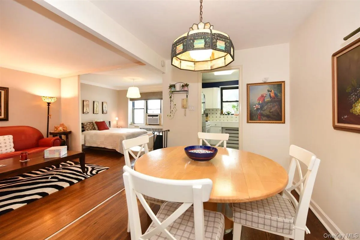 143-50 Hoover Avenue, New York, NY, 1 Bedroom Bedrooms, 3 Rooms Rooms,1 BathroomBathrooms,Residential,For Rent,Hoover,0,1029350 143-50 Hoover Avenue, New York, NY, 1 Bedroom Bedrooms, 3 Rooms Rooms,1 BathroomBathrooms,Residential,For Rent,Hoover,0,1029350