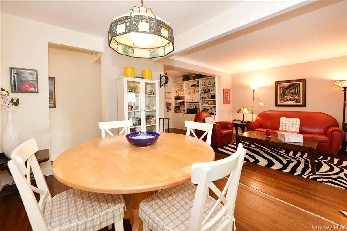143-50 Hoover Avenue, New York, NY, 1 Bedroom Bedrooms, 3 Rooms Rooms,1 BathroomBathrooms,Residential,For Rent,Hoover,0,1029350 143-50 Hoover Avenue, New York, NY, 1 Bedroom Bedrooms, 3 Rooms Rooms,1 BathroomBathrooms,Residential,For Rent,Hoover,0,1029350