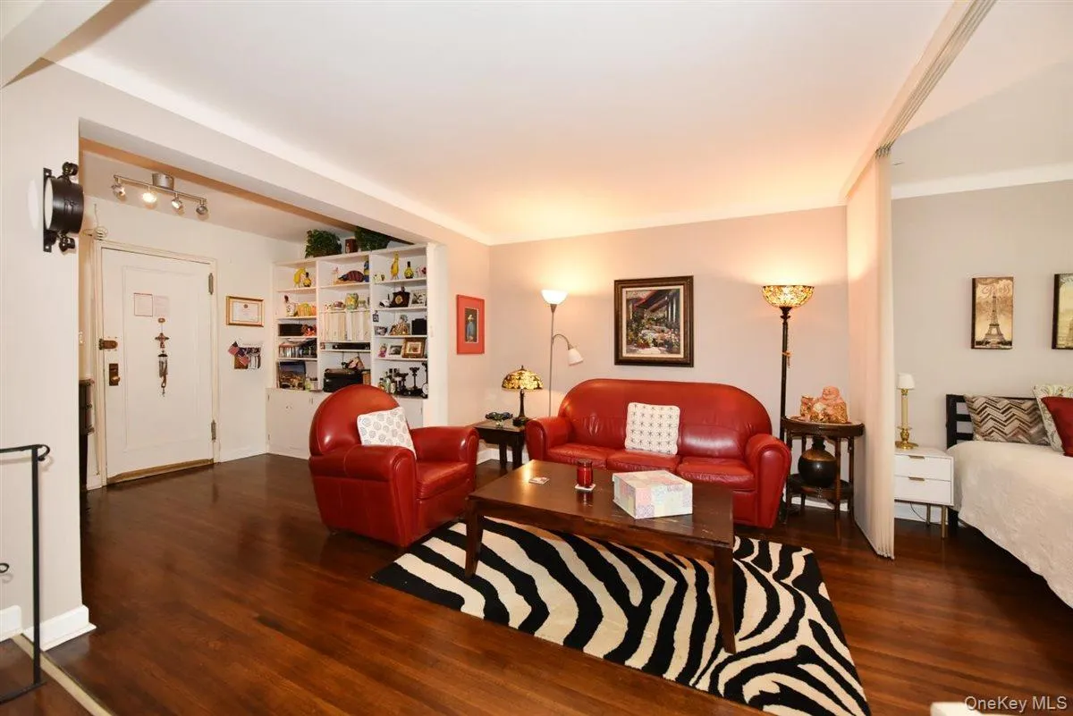 143-50 Hoover Avenue, New York, NY, 1 Bedroom Bedrooms, 3 Rooms Rooms,1 BathroomBathrooms,Residential,For Rent,Hoover,0,1029350 143-50 Hoover Avenue, New York, NY, 1 Bedroom Bedrooms, 3 Rooms Rooms,1 BathroomBathrooms,Residential,For Rent,Hoover,0,1029350