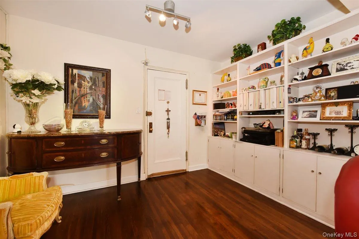 143-50 Hoover Avenue, New York, NY, 1 Bedroom Bedrooms, 3 Rooms Rooms,1 BathroomBathrooms,Residential,For Rent,Hoover,0,1029350 143-50 Hoover Avenue, New York, NY, 1 Bedroom Bedrooms, 3 Rooms Rooms,1 BathroomBathrooms,Residential,For Rent,Hoover,0,1029350