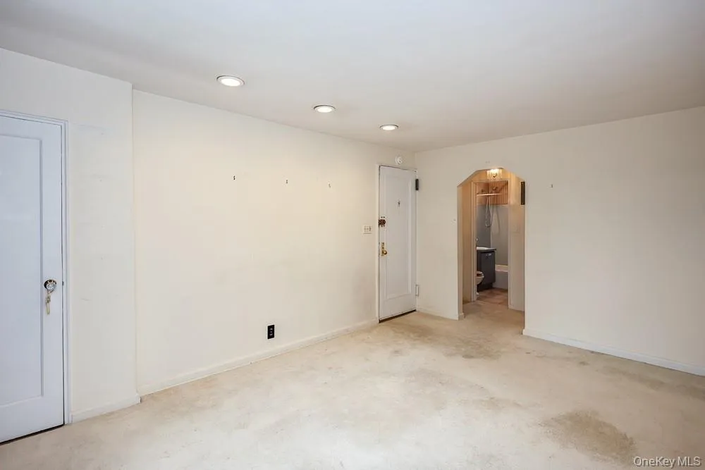 189-19 39th Avenue, New York, NY, 1 Bedroom Bedrooms, 4 Rooms Rooms,1 BathroomBathrooms,Residential,For Rent,39th,0,1029356 189-19 39th Avenue, New York, NY, 1 Bedroom Bedrooms, 4 Rooms Rooms,1 BathroomBathrooms,Residential,For Rent,39th,0,1029356