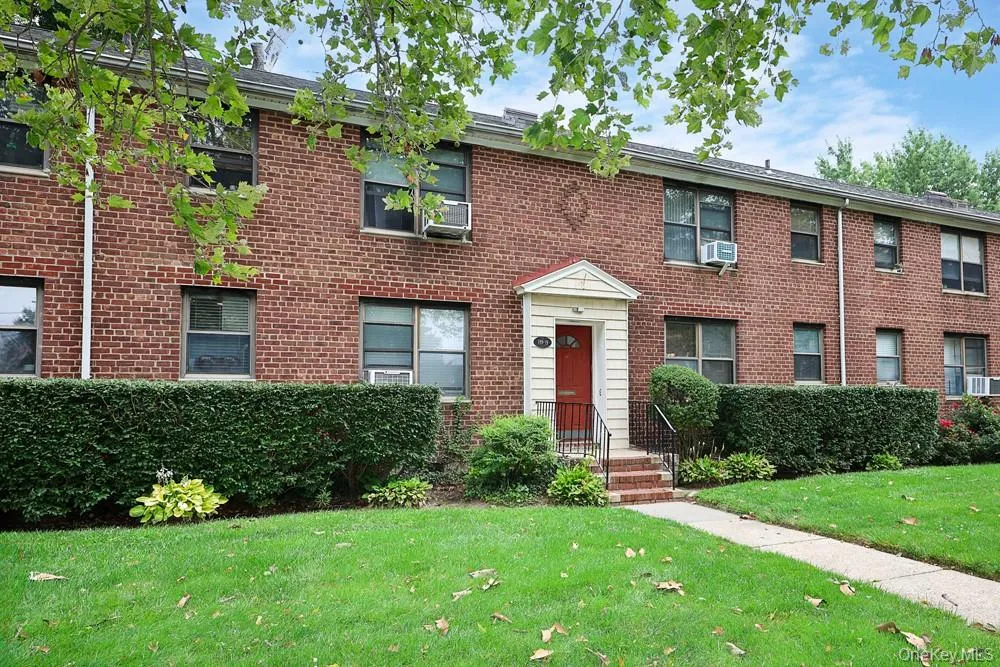 189-19 39th Avenue, New York, NY, 1 Bedroom Bedrooms, 4 Rooms Rooms,1 BathroomBathrooms,Residential,For Rent,39th,0,1029356 189-19 39th Avenue, New York, NY, 1 Bedroom Bedrooms, 4 Rooms Rooms,1 BathroomBathrooms,Residential,For Rent,39th,0,1029356
