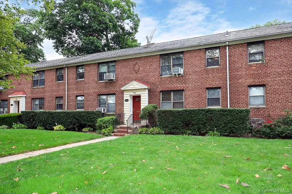 189-19 39th Avenue, New York, NY, 1 Bedroom Bedrooms, 4 Rooms Rooms,1 BathroomBathrooms,Residential,For Rent,39th,0,1029356 189-19 39th Avenue, New York, NY, 1 Bedroom Bedrooms, 4 Rooms Rooms,1 BathroomBathrooms,Residential,For Rent,39th,0,1029356