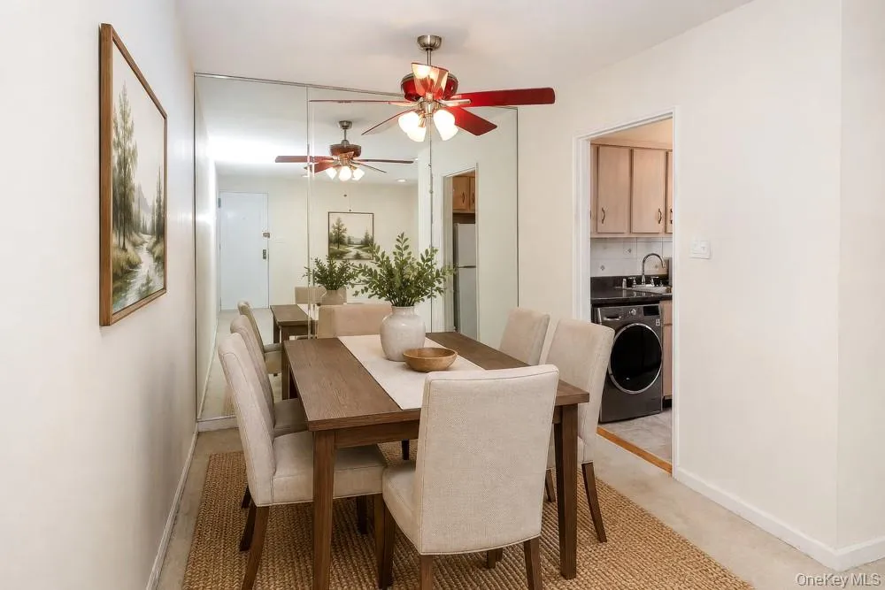 Staged Dining Area Staged Dining Area