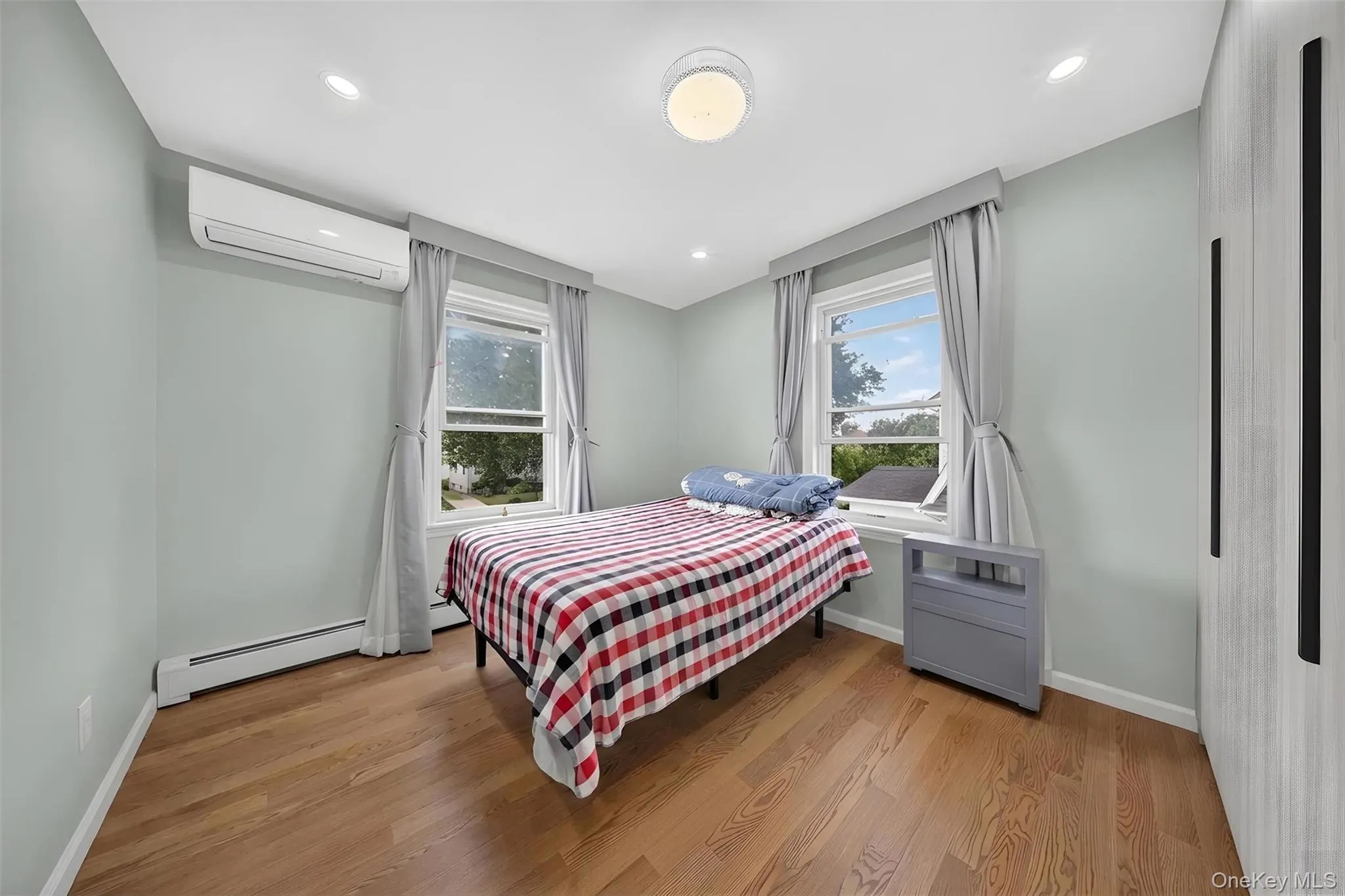 3569 161st Street, New York, NY, 5 Bedrooms Bedrooms, 12 Rooms Rooms,3 BathroomsBathrooms,Residential,For Rent,161st,0,1029357 3569 161st Street, New York, NY, 5 Bedrooms Bedrooms, 12 Rooms Rooms,3 BathroomsBathrooms,Residential,For Rent,161st,0,1029357