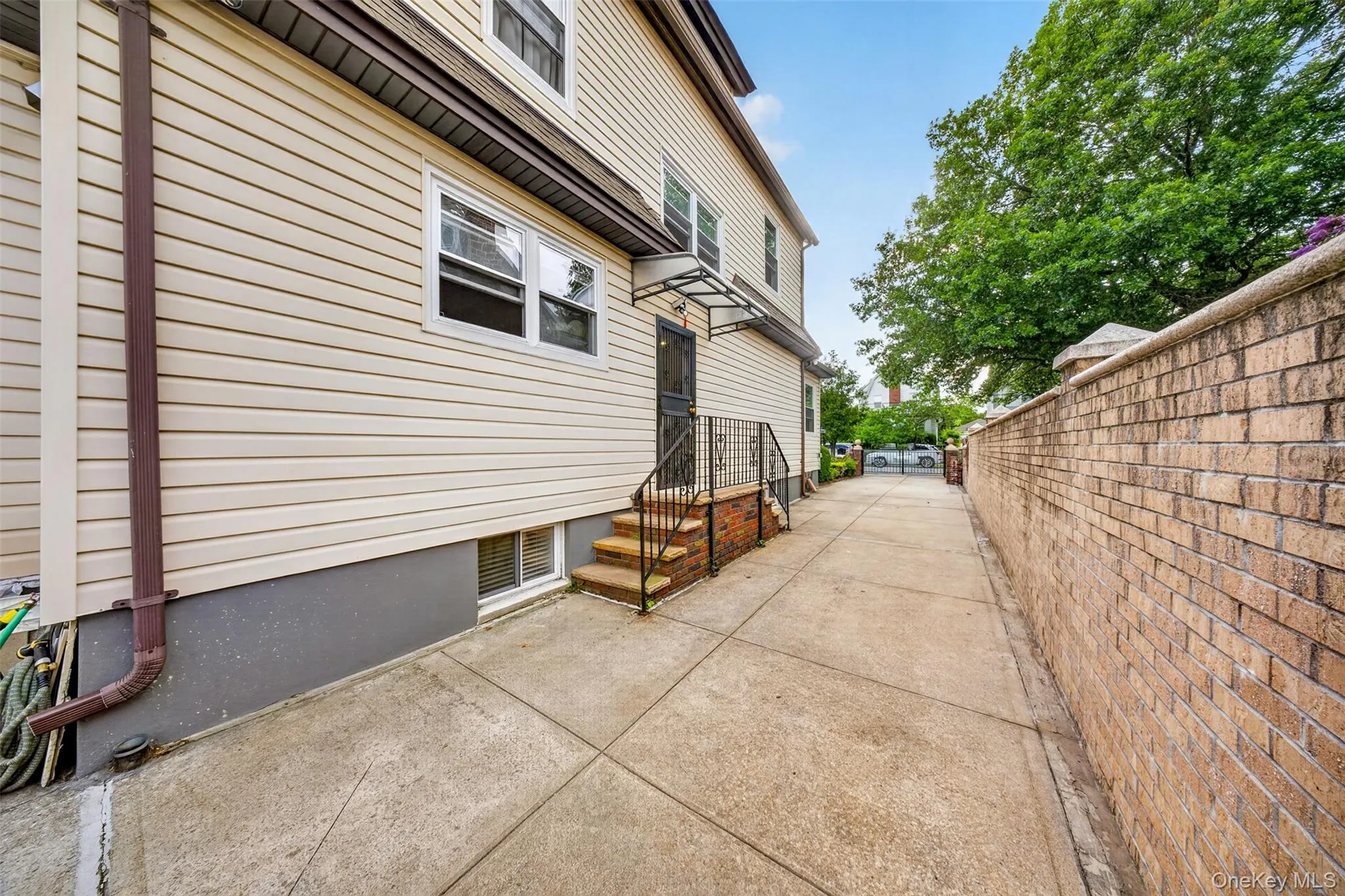 3569 161st Street, New York, NY, 5 Bedrooms Bedrooms, 12 Rooms Rooms,3 BathroomsBathrooms,Residential,For Rent,161st,0,1029357 3569 161st Street, New York, NY, 5 Bedrooms Bedrooms, 12 Rooms Rooms,3 BathroomsBathrooms,Residential,For Rent,161st,0,1029357