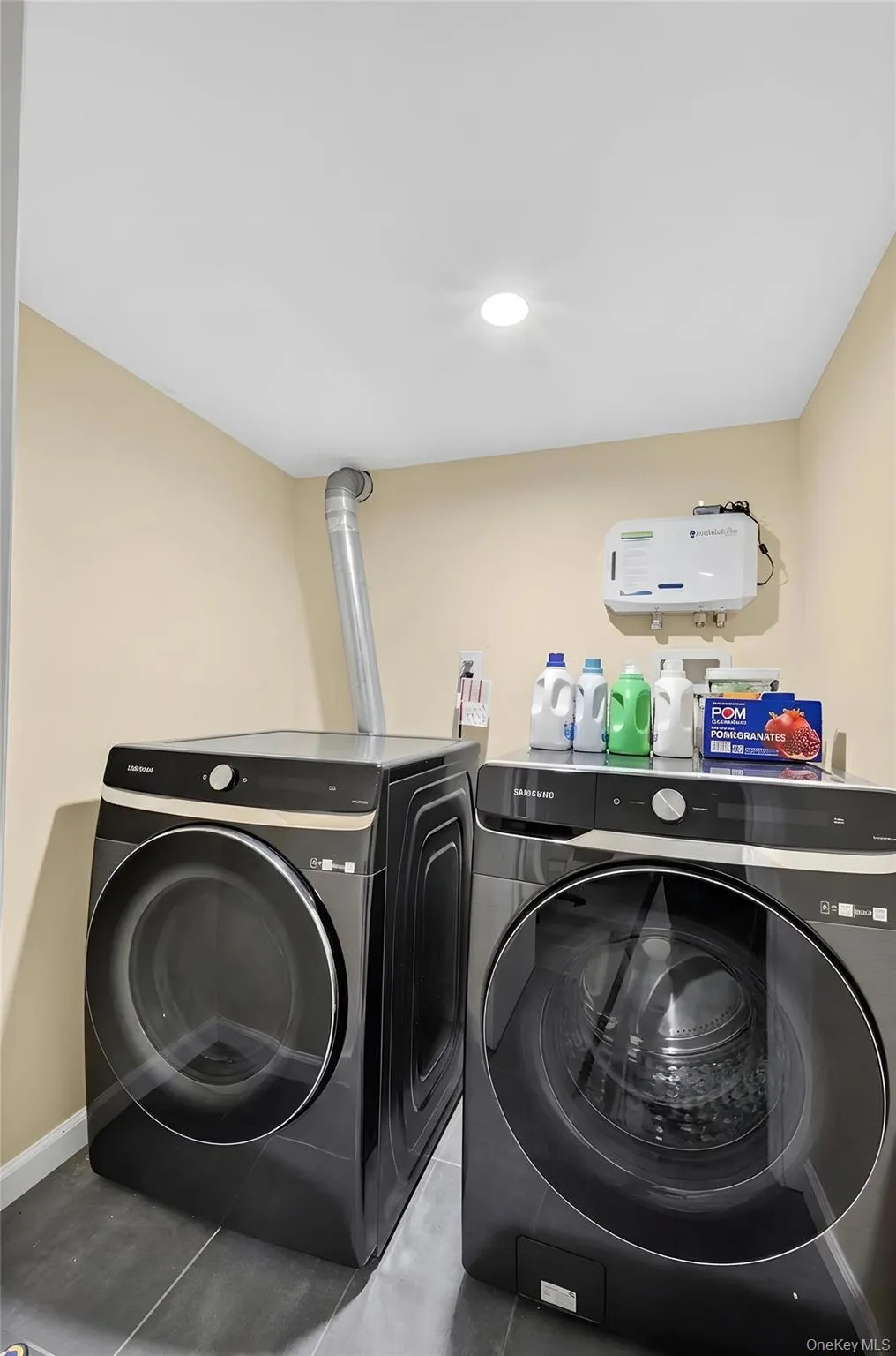 3569 161st Street, New York, NY, 5 Bedrooms Bedrooms, 12 Rooms Rooms,3 BathroomsBathrooms,Residential,For Rent,161st,0,1029357 3569 161st Street, New York, NY, 5 Bedrooms Bedrooms, 12 Rooms Rooms,3 BathroomsBathrooms,Residential,For Rent,161st,0,1029357