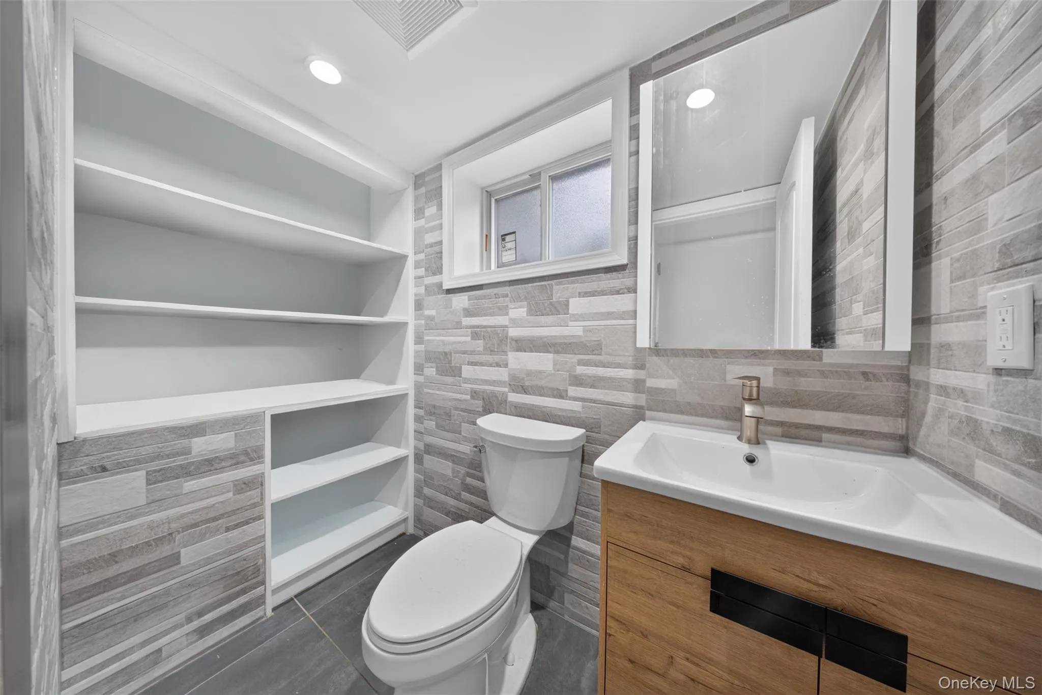3569 161st Street, New York, NY, 5 Bedrooms Bedrooms, 12 Rooms Rooms,3 BathroomsBathrooms,Residential,For Rent,161st,0,1029357 3569 161st Street, New York, NY, 5 Bedrooms Bedrooms, 12 Rooms Rooms,3 BathroomsBathrooms,Residential,For Rent,161st,0,1029357