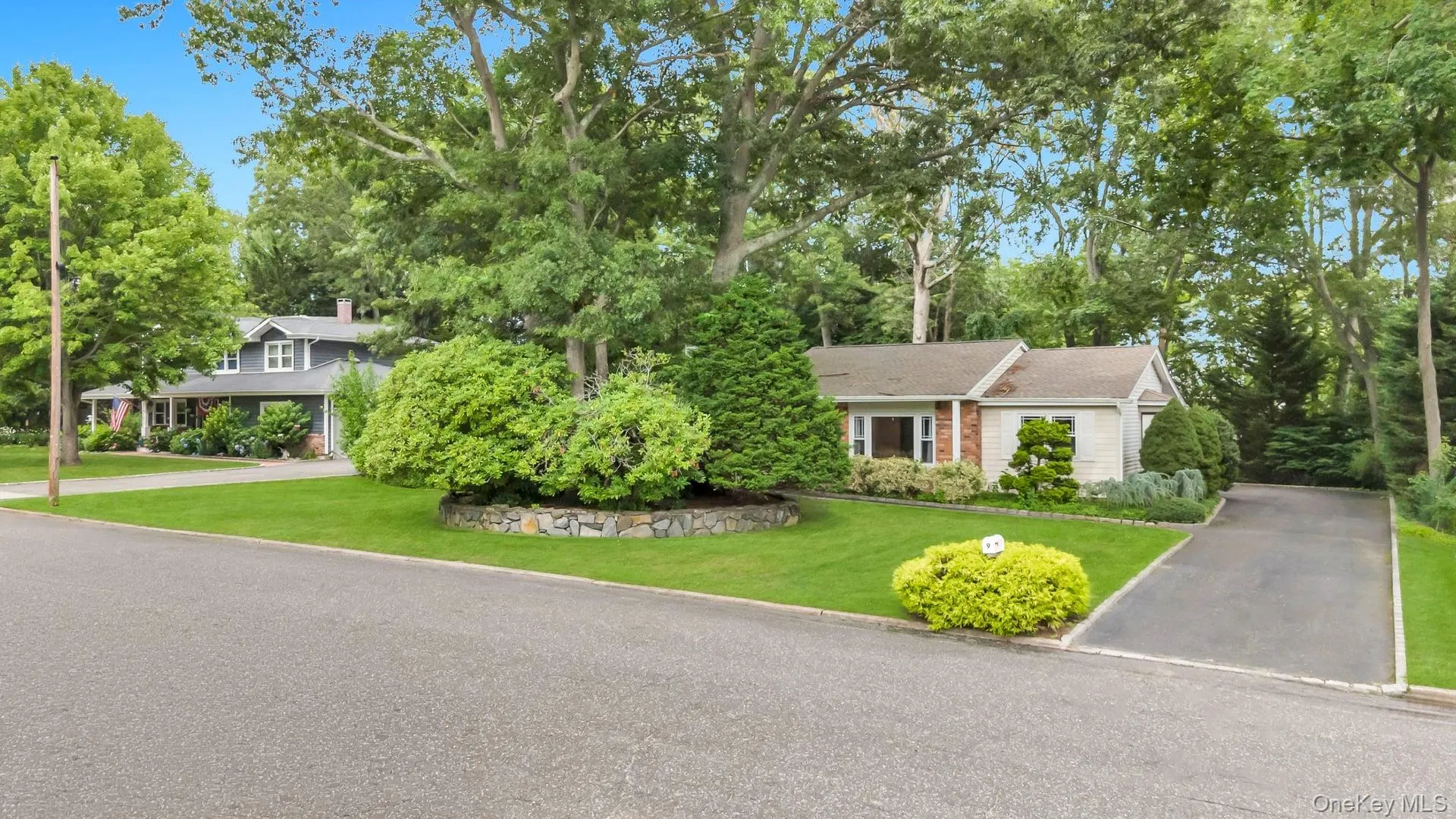 9 Alpine Place, Brookhaven, NY, 3 Bedrooms Bedrooms, 7 Rooms Rooms,2 BathroomsBathrooms,Residential,For Rent,Alpine,0,1029359 9 Alpine Place, Brookhaven, NY, 3 Bedrooms Bedrooms, 7 Rooms Rooms,2 BathroomsBathrooms,Residential,For Rent,Alpine,0,1029359