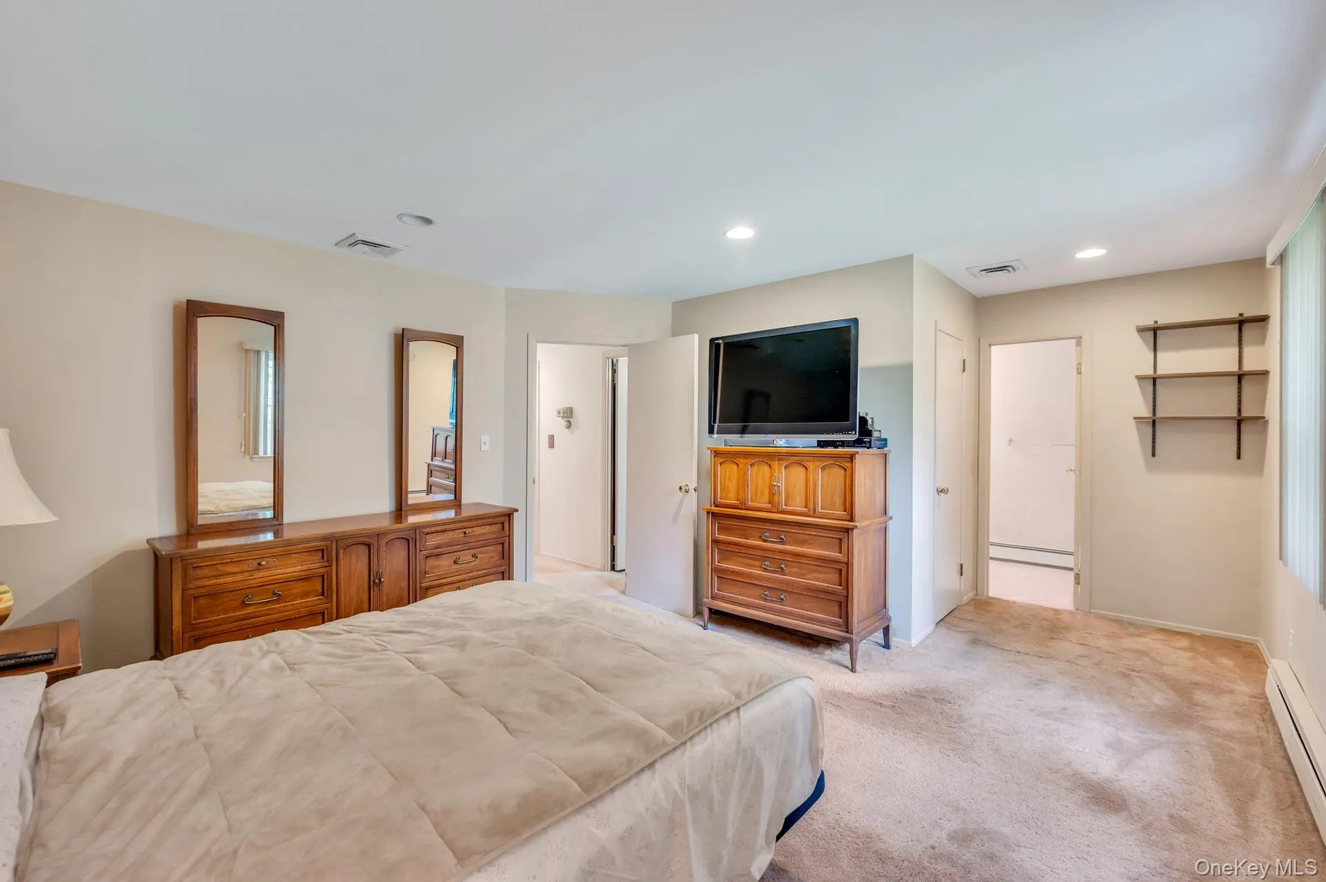 9 Alpine Place, Brookhaven, NY, 3 Bedrooms Bedrooms, 7 Rooms Rooms,2 BathroomsBathrooms,Residential,For Rent,Alpine,0,1029359 9 Alpine Place, Brookhaven, NY, 3 Bedrooms Bedrooms, 7 Rooms Rooms,2 BathroomsBathrooms,Residential,For Rent,Alpine,0,1029359